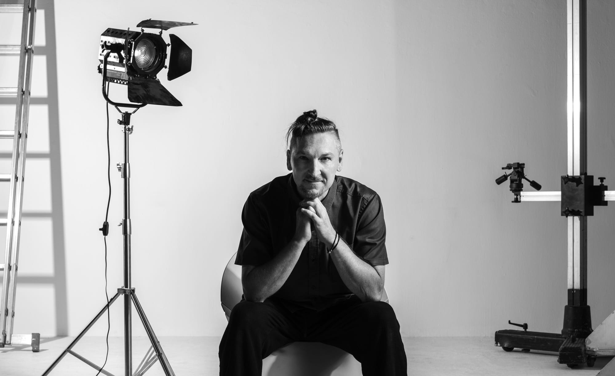 ALE_RETRATO_MARC_2025_bxCROPADA